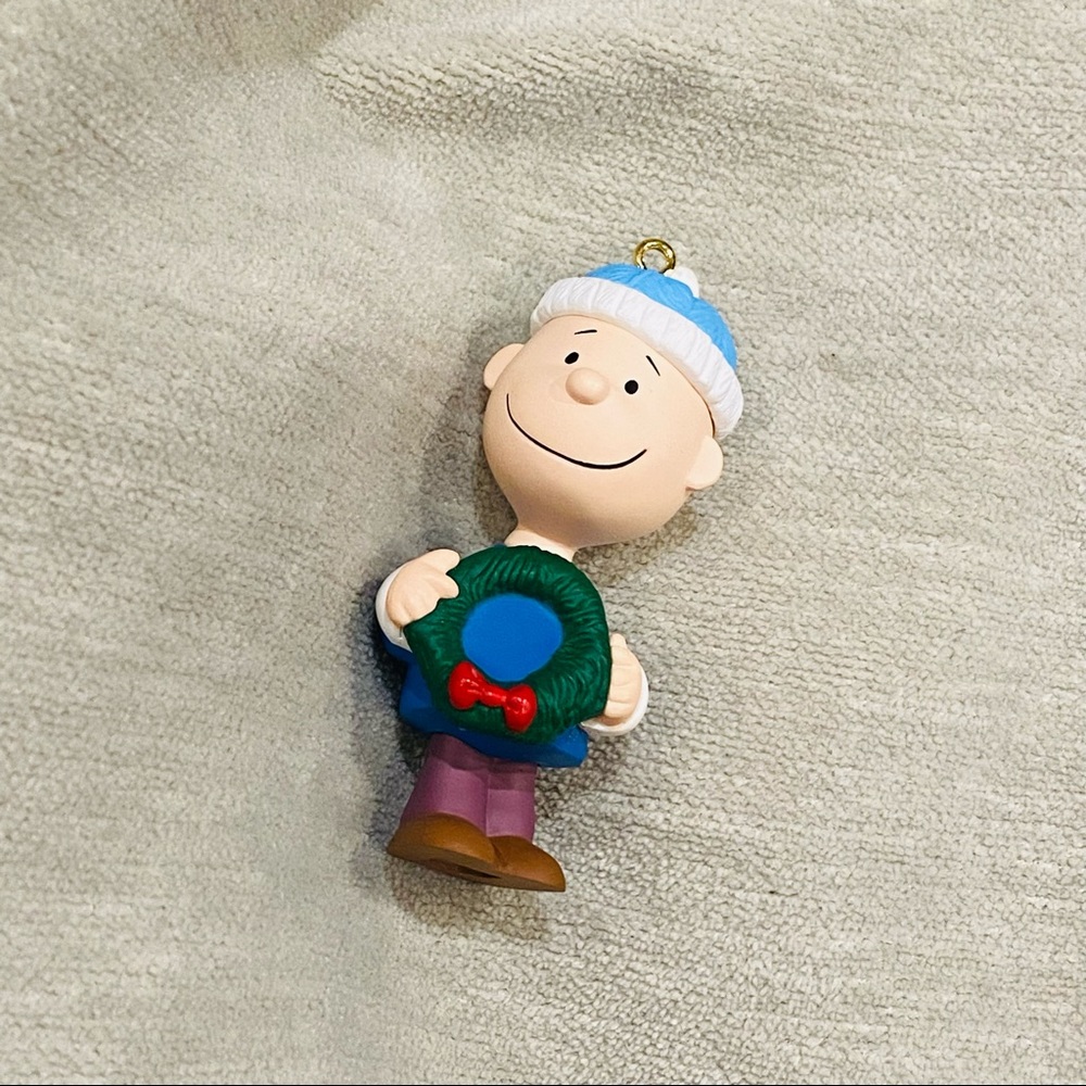 Charlie Brown PEANUTS Ornament Hallmark Keepsake Vintage Rare A Snoopy Christmas - Picture 2 of 8